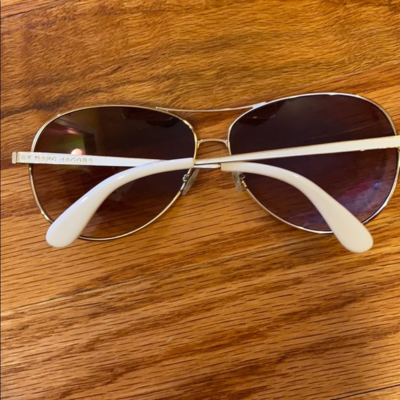 Marc by Marc Jacobs white aviators - Picture 3 of 4